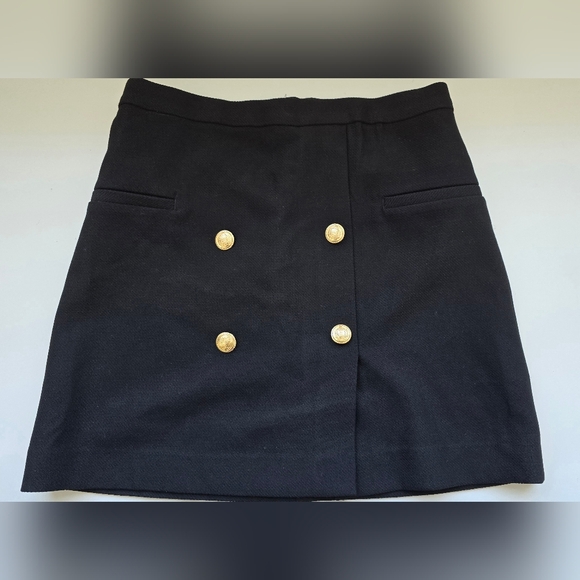 H&M Dresses & Skirts - H&M Black Mini Skirt with Gold Buttons Size 8